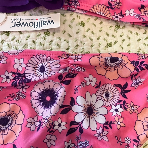 Wallflower Girl’s 2pc Bikini Swimsuit, Size 7 - Picture 6 of 11